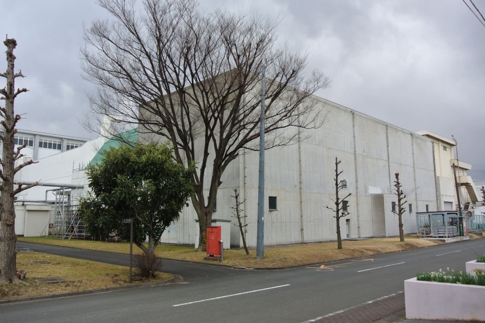 調布航空宇宙センター遷音速風洞防音化対策　主冷却器防音化工事：工事前近景